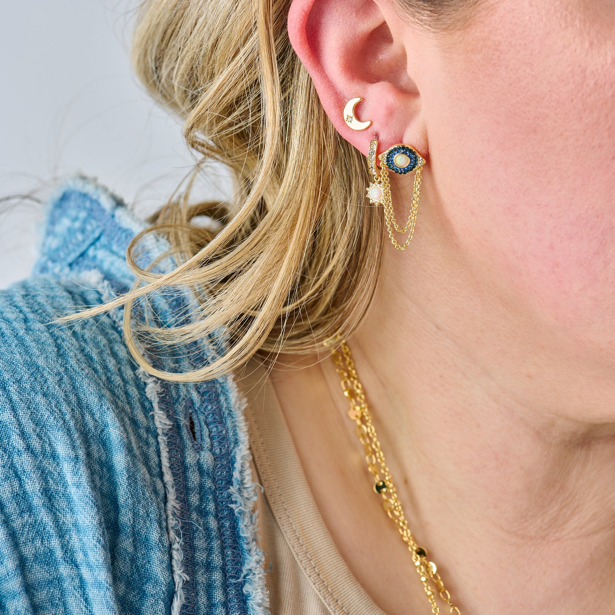 Evil-Eye-Earring-Set-model-AA761123SG.jpg