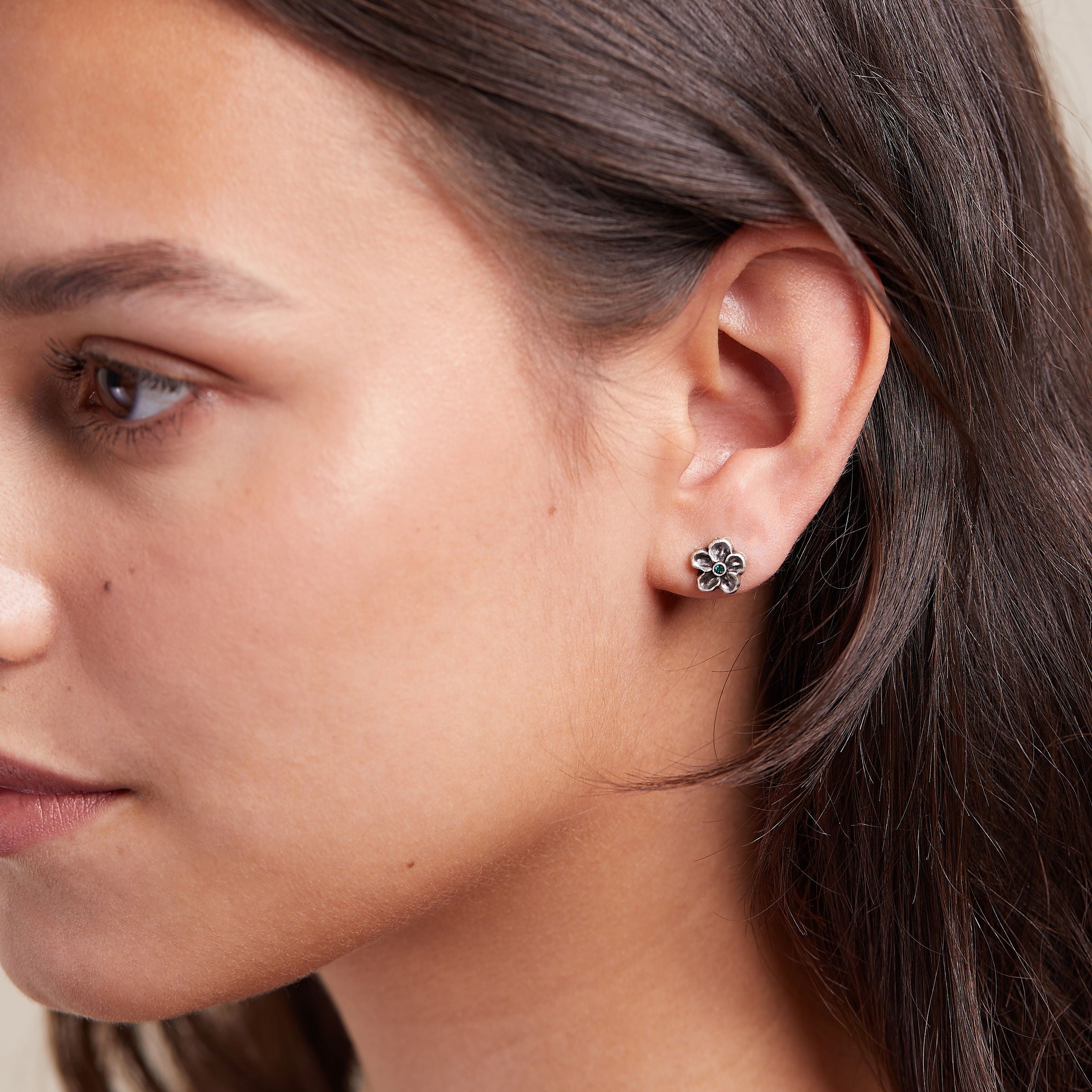 buttercup-flower-stud-earrings-A21ECUPRS38090.jpg