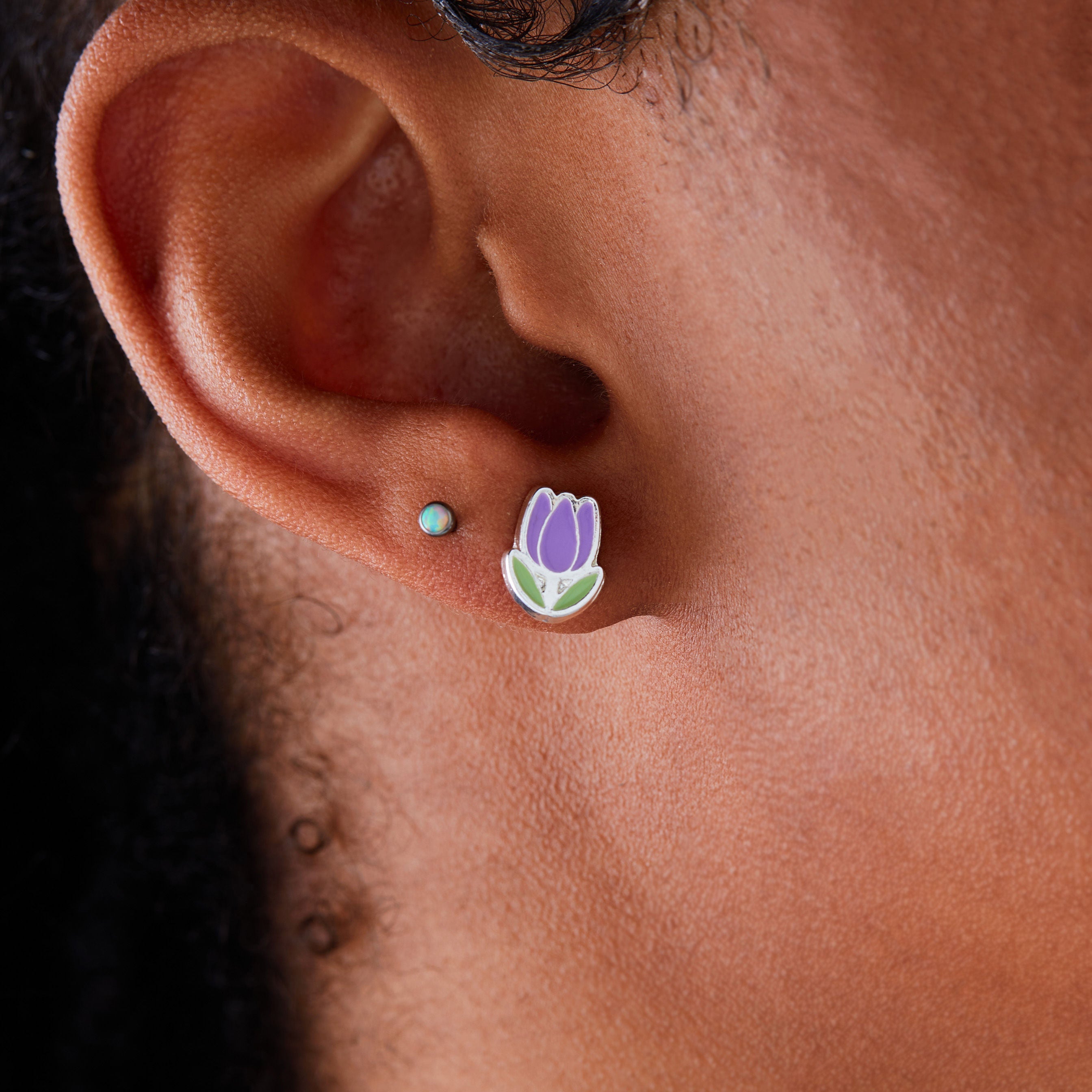 happiness-flower-and-butterfly-stud-earrings-set-of-2-model-AA602722ERSS.jpg